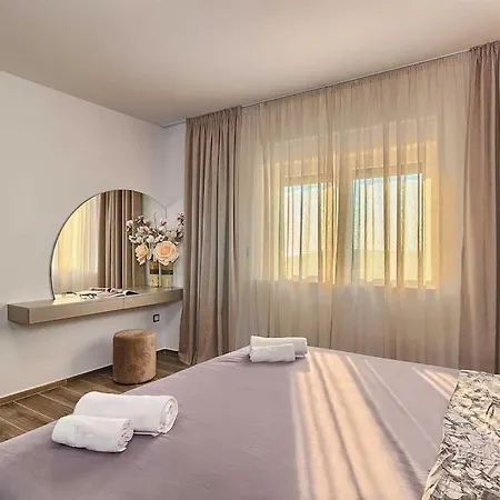 Villa Moderna *